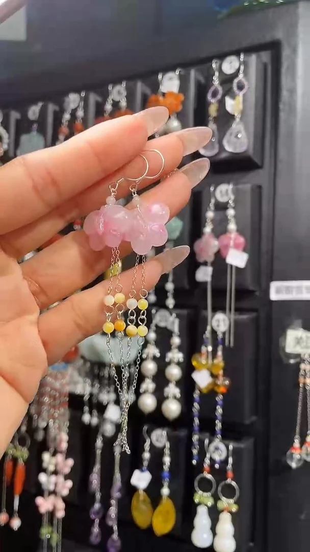 银S925镶嵌耳饰紫晶给***子给你一下子