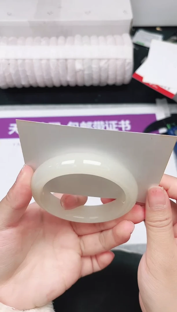 未镶嵌手镯石英质玉59-56
