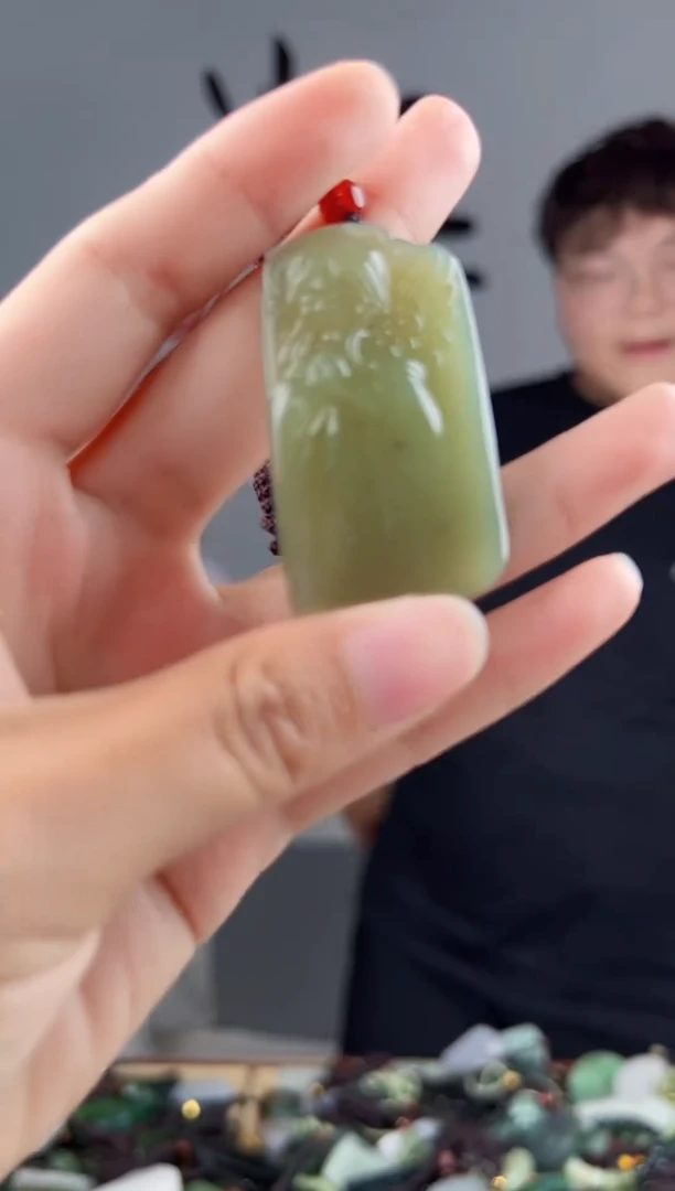 颈饰未镶嵌和田玉拍一发一，多样性发货