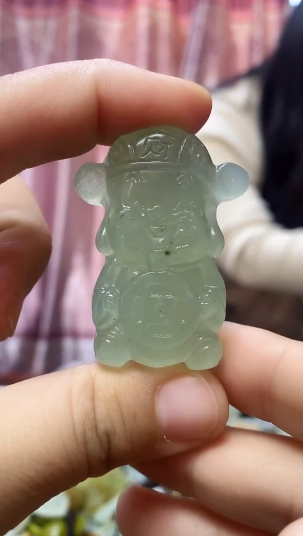 未镶嵌岫玉吊坠