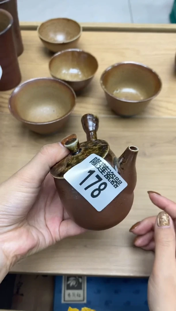 瓷片隆莲瓷器欢迎大家