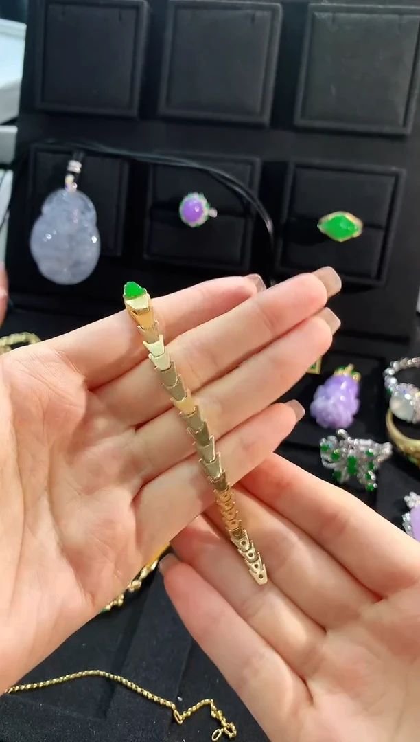【闪购商品】翡翠吊坠(不含链)18K金镶嵌吊坠