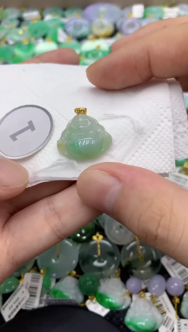 颈饰未镶嵌翡翠天然缅甸翡翠A货