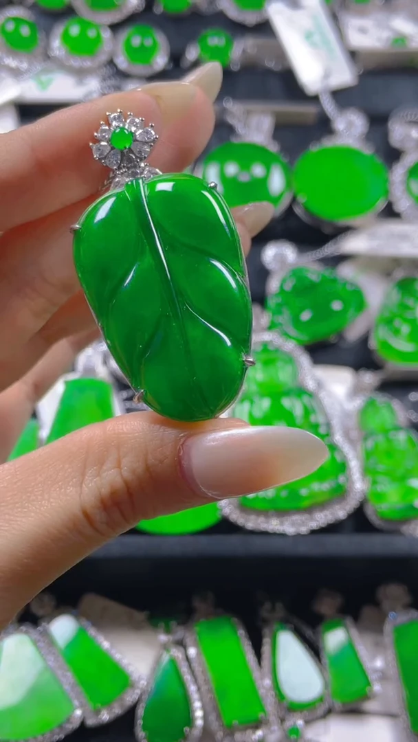 颈饰银S925镶嵌翡翠11