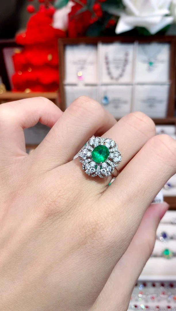 18K金镶嵌戒指祖母绿1.21ct/天然宝石/七天无理由
