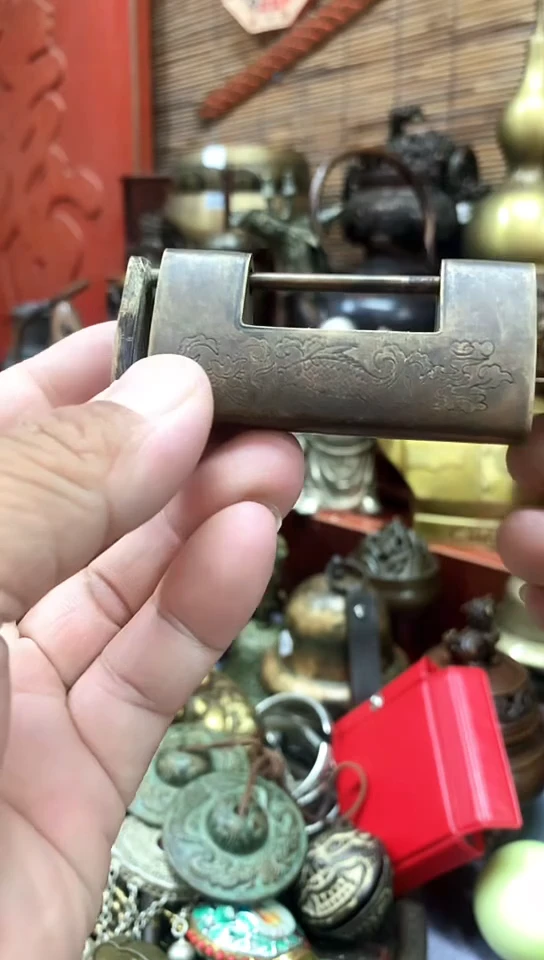 鸿兴工艺摆件把件