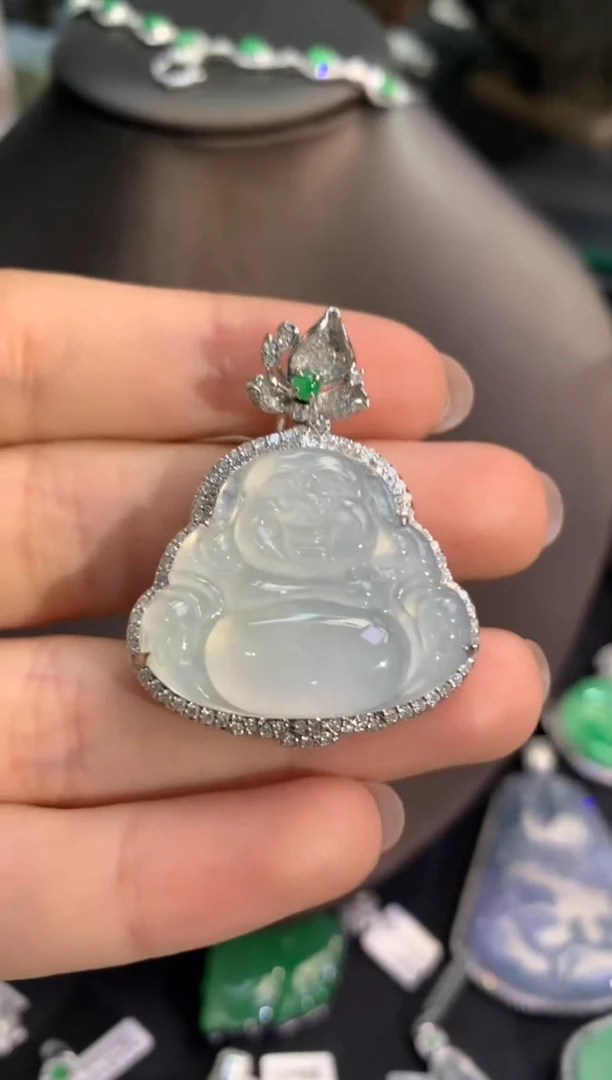 【闪购商品】翡翠吊坠(不含链)18K金镶嵌吊坠