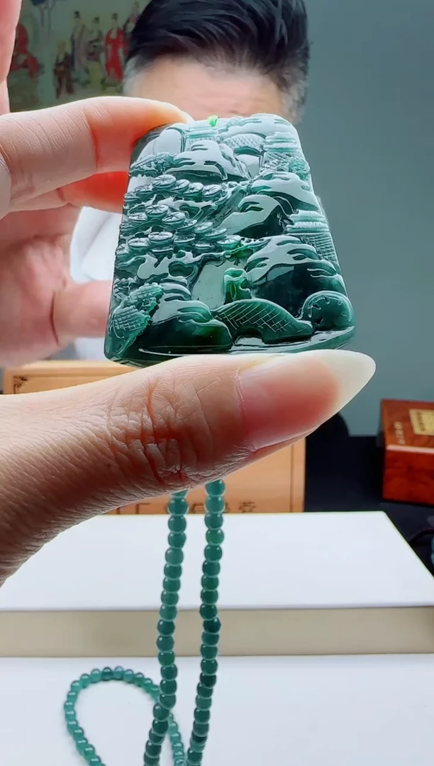 颈饰未镶嵌翡翠多样性发其一