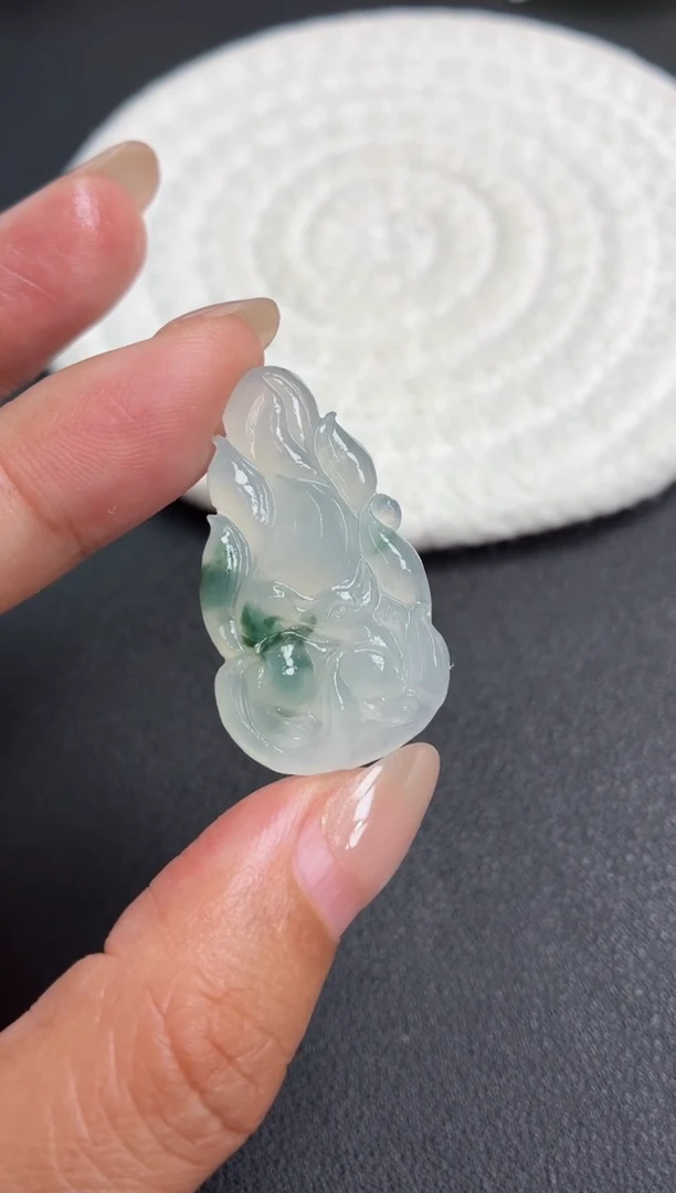 未镶嵌定制翡翠九尾狐