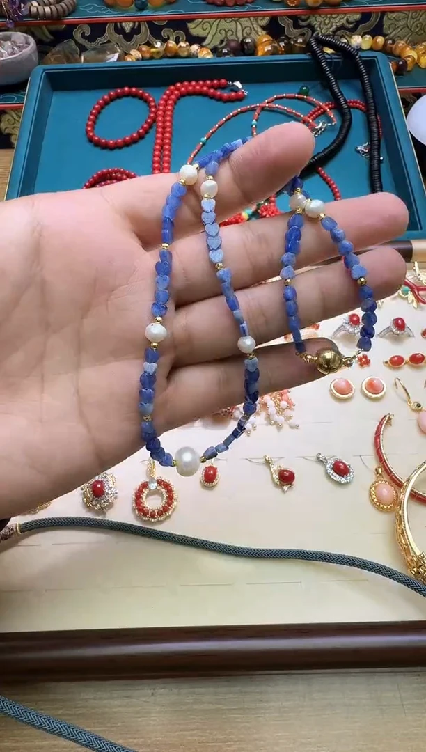 苏纪石（舒俱来）未镶嵌颈饰多样性发一件 471