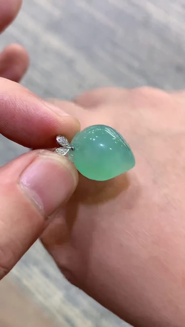 颈饰未镶嵌翡翠天然A货翡翠