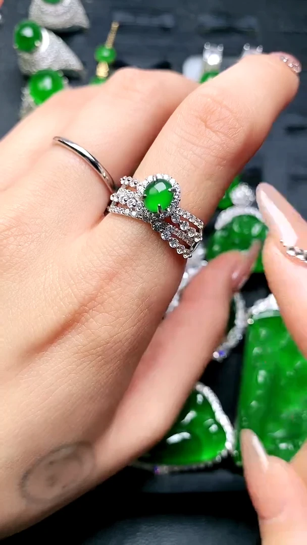 【闪购商品】翡翠戒指银S925镶嵌女戒