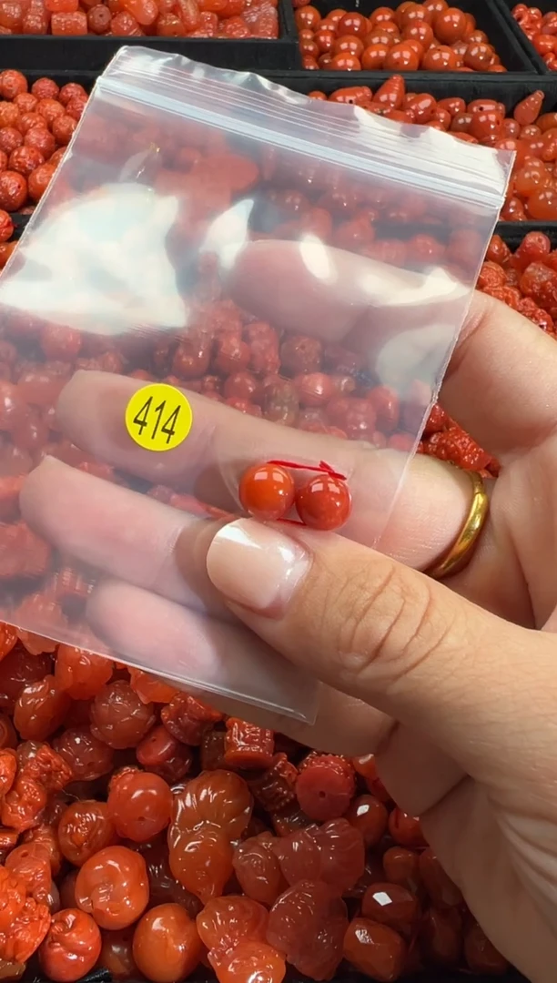 颈饰未镶嵌南红玛瑙1