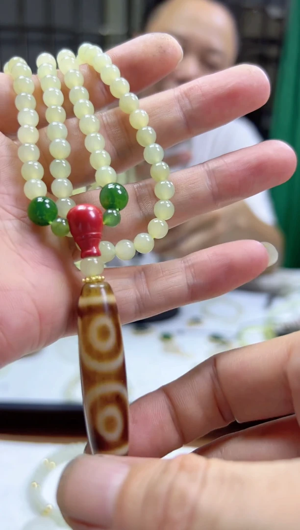 和田玉未镶嵌颈饰三眼天珠项链