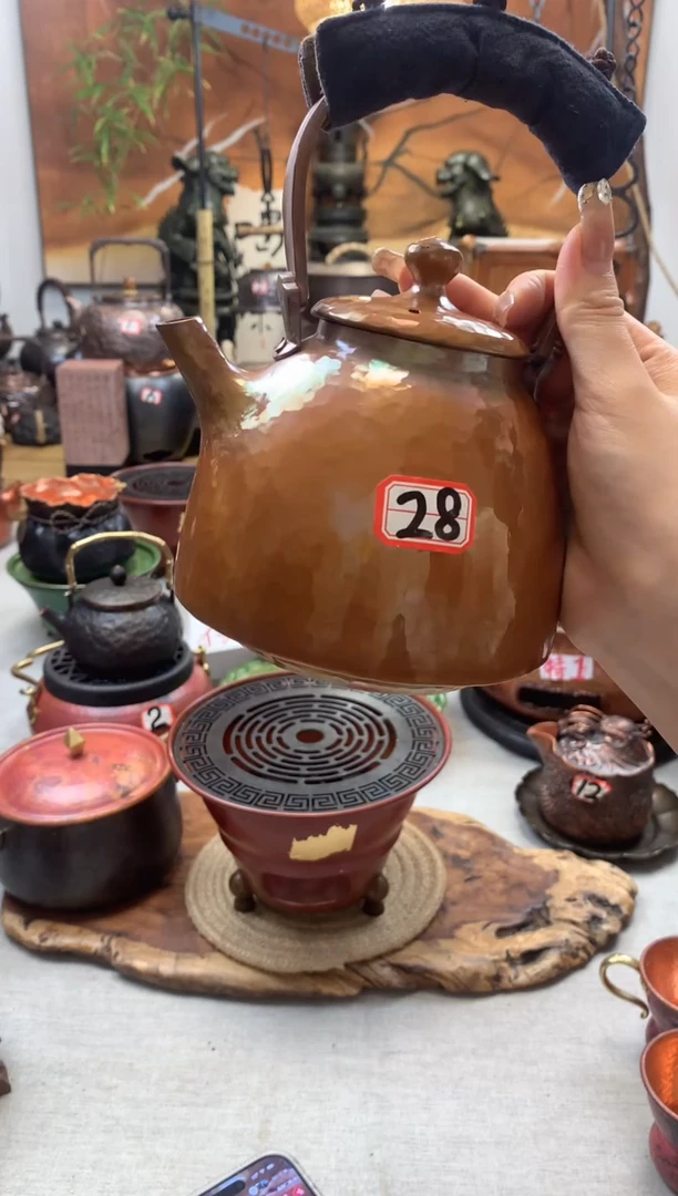 《**》包浆色750ml老铜壶