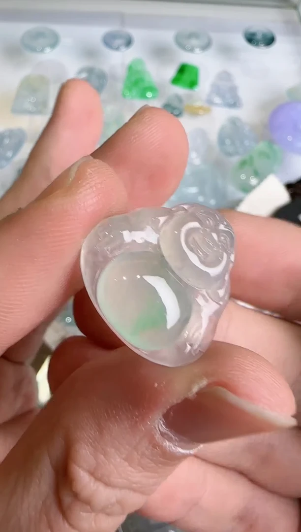 【闪购商品】翡翠吊坠(不含链)未镶嵌···