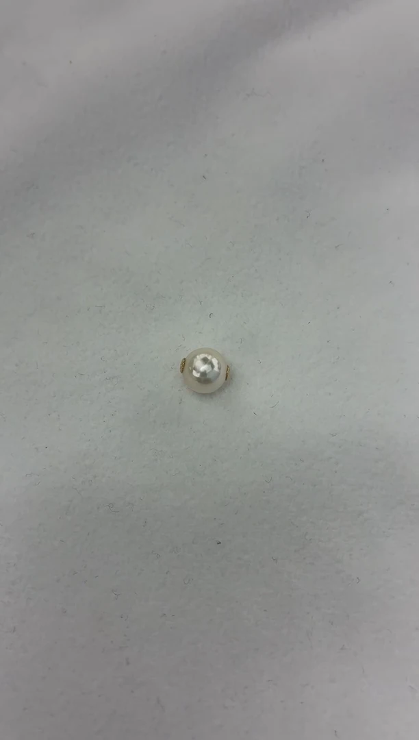 颈饰18K金镶嵌海水珍珠路路通8-8.5（微瑕-赠送银链子