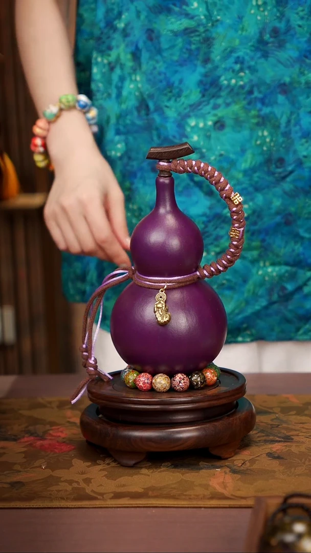 26易林大漆酒葫芦-----138