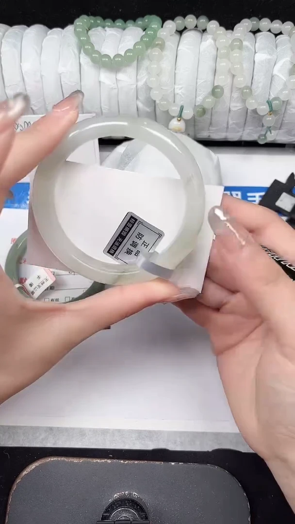 未镶嵌手镯石英质玉307-59/60