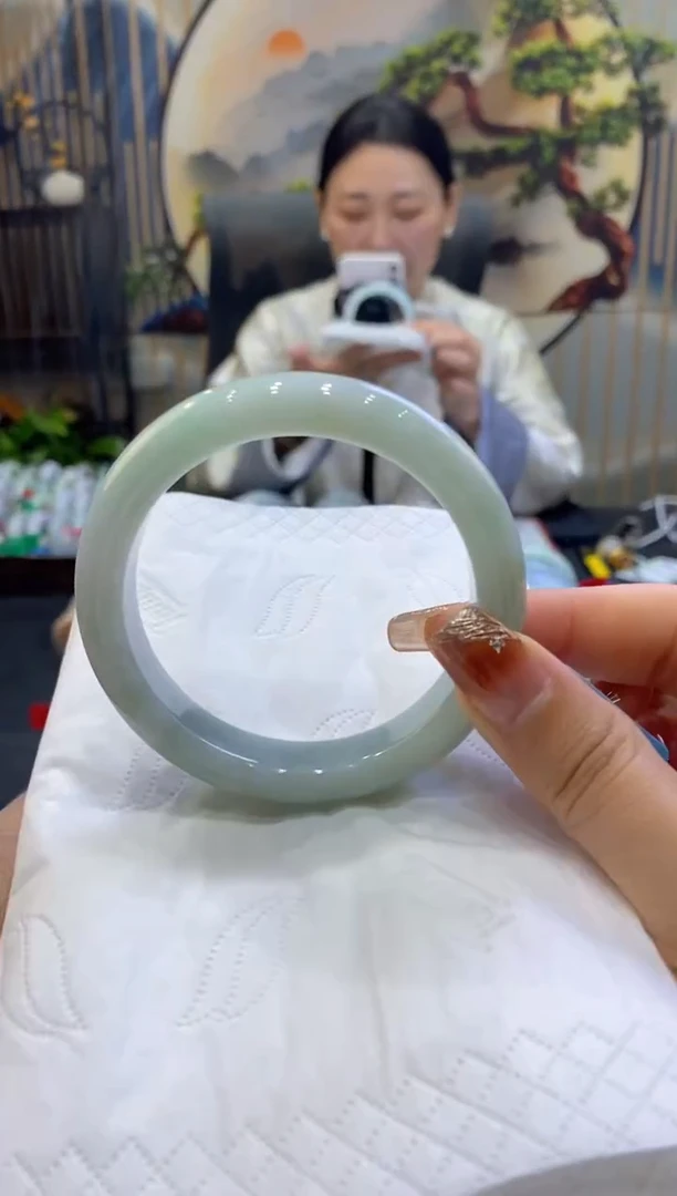 【闪购商品】翡翠手镯未镶嵌00002570