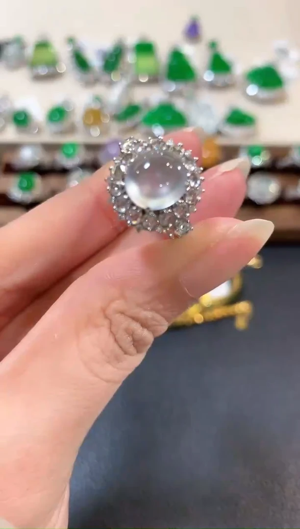 翡翠戒指18K金镶嵌c209