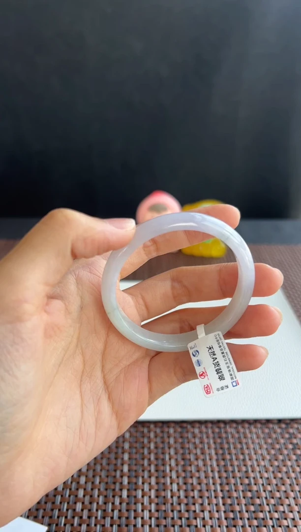 翡翠手镯未镶嵌78号51*8.2*5.9