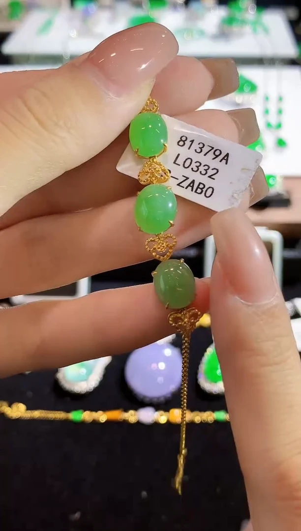 翡翠18K金镶嵌吊坠(不含链)L0332多样性发其一