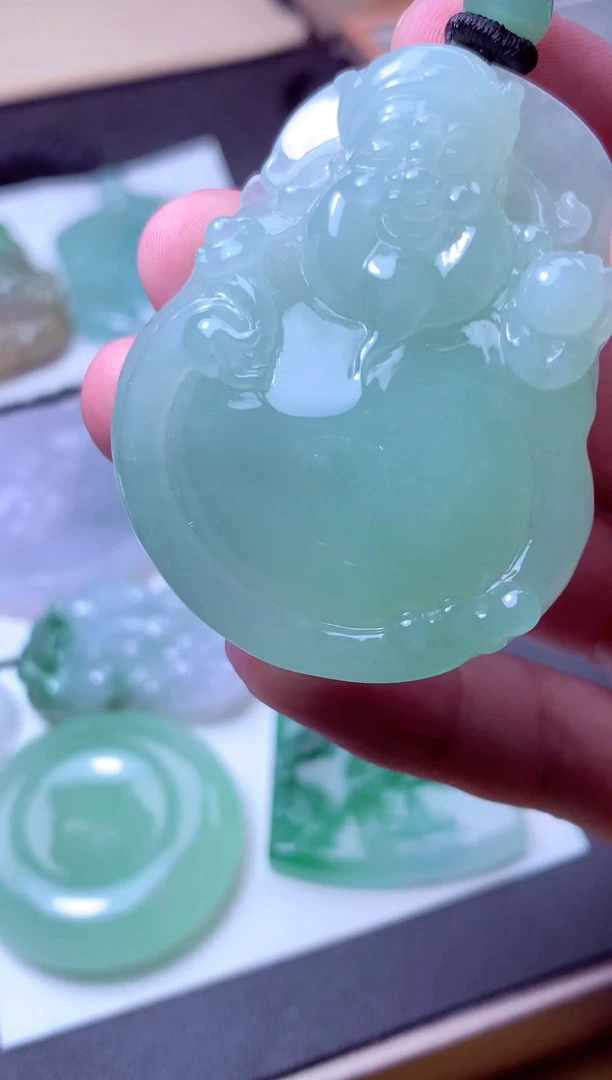 颈饰未镶嵌翡翠天然A货翡翠