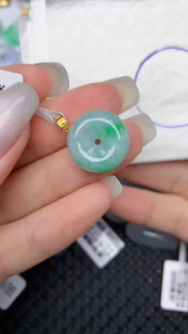 颈饰18K金镶嵌翡翠天然缅甸翡翠a货百元以上9元证书费自理