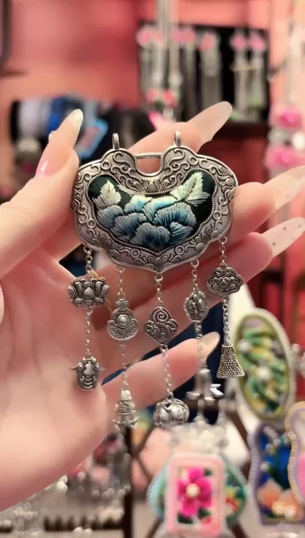 织绣云织谣民族风精美饰品 289+链子