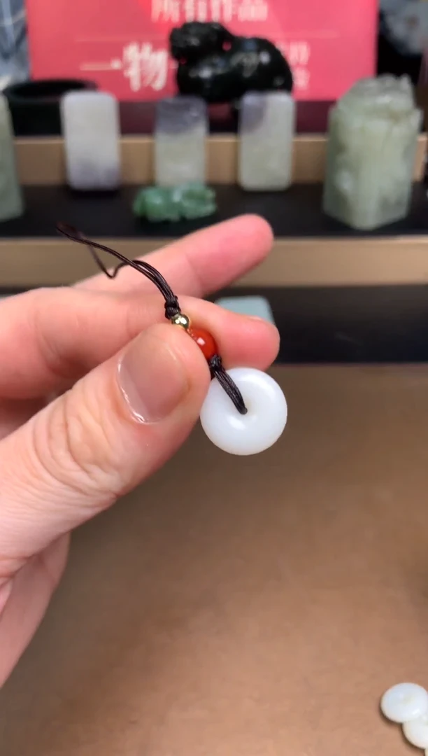 【闪购商品】和田玉颈饰未镶嵌1