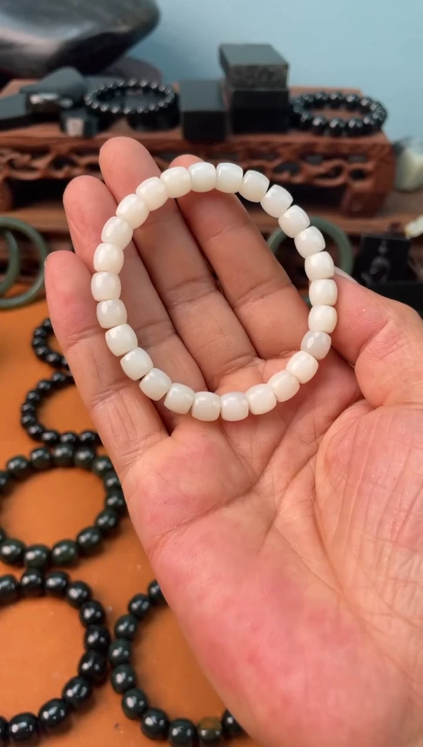 和田玉未镶嵌手链新疆白玉