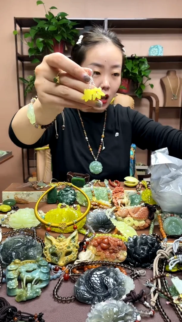 银S925镶嵌岫玉颈饰多样性发货发其中之一