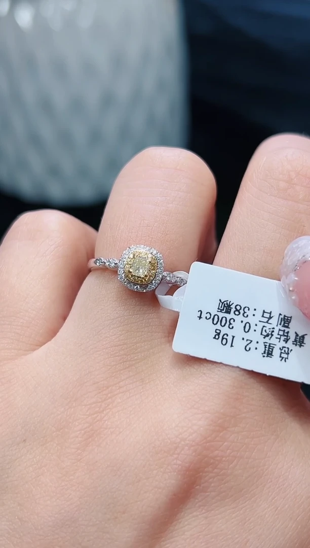 戒指/指环18K金镶嵌钻石·