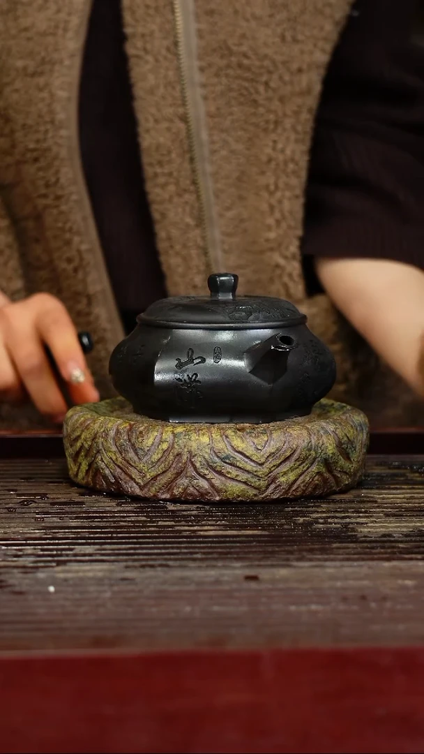 宜兴原矿紫砂壶茶壶宜兴原矿紫砂壶茶壶200C