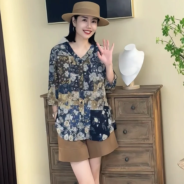 新款轻奢宽松显瘦V领上衣法式高级感时尚印花短袖衬衫女2025夏季
