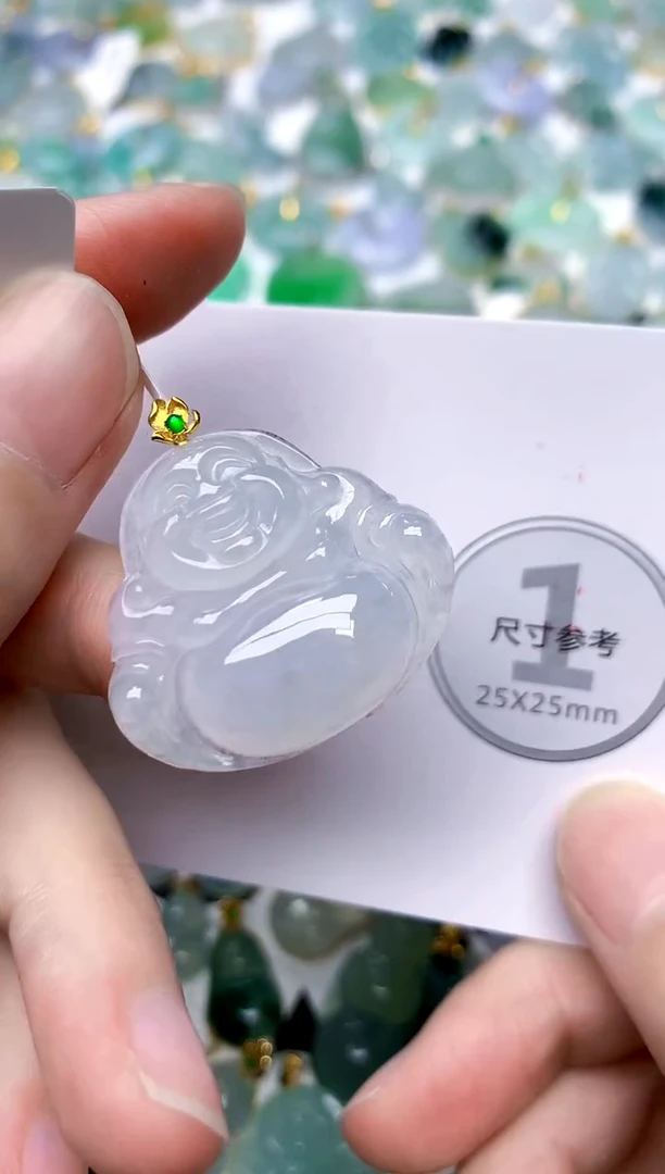 颈饰18K金镶嵌翡翠天然A货翡翠