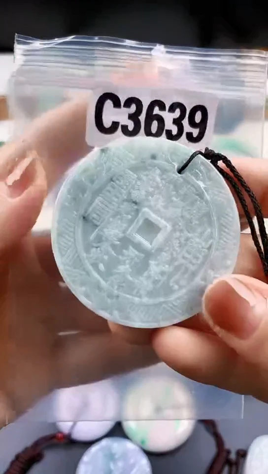 颈饰未镶嵌翡翠天然翡翠吊坠挂件