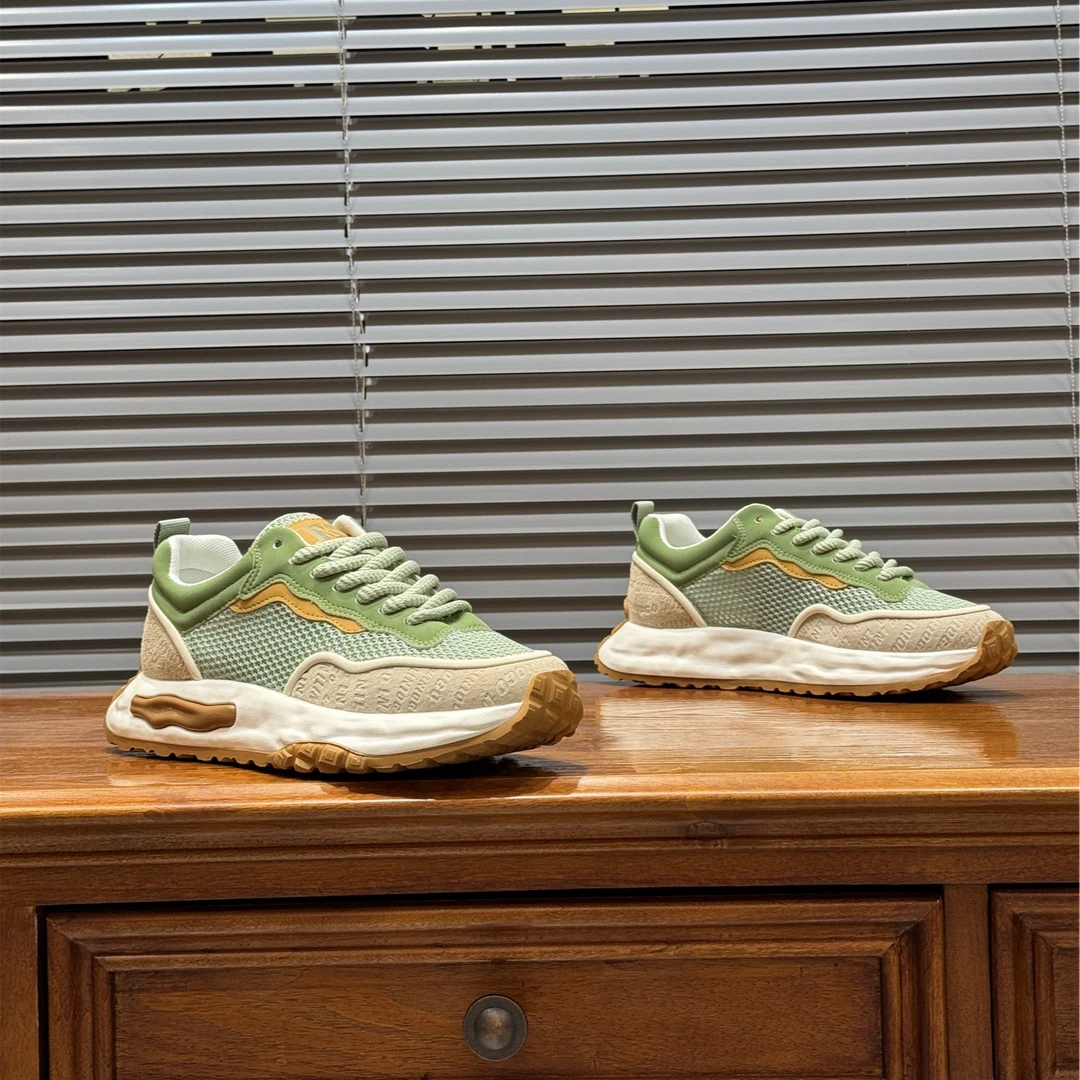 2025春季新款时尚百搭潮流轻奢透气网面舒适休闲男鞋（偏大一码）