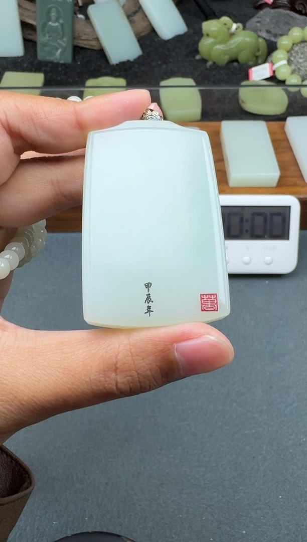 颈饰未镶嵌和田玉1