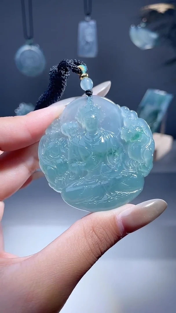 颈饰未镶嵌翡翠度母