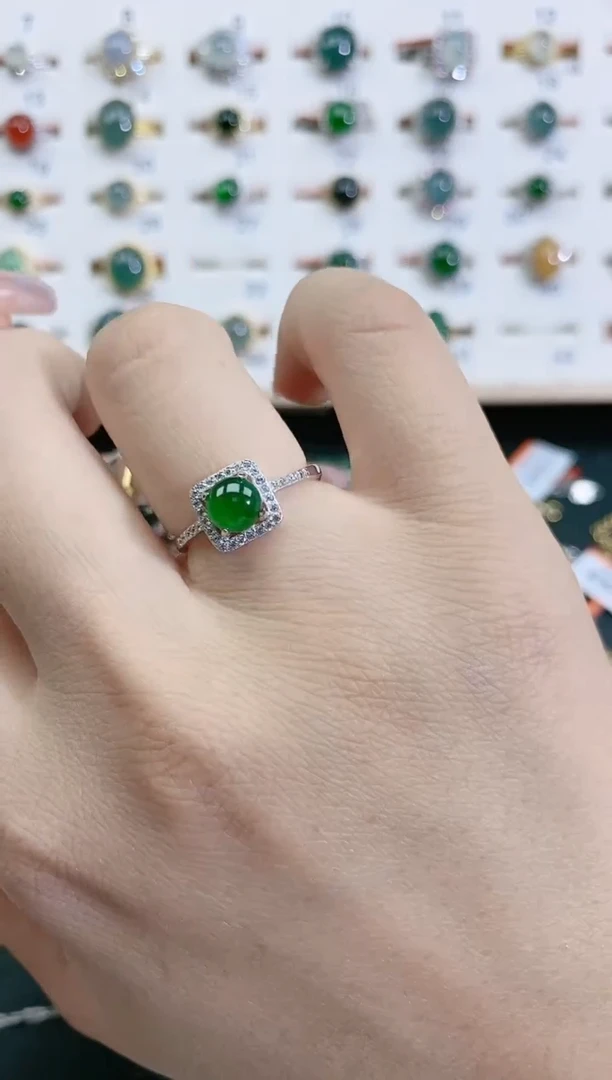 翡翠戒指银S925镶嵌天然翡翠