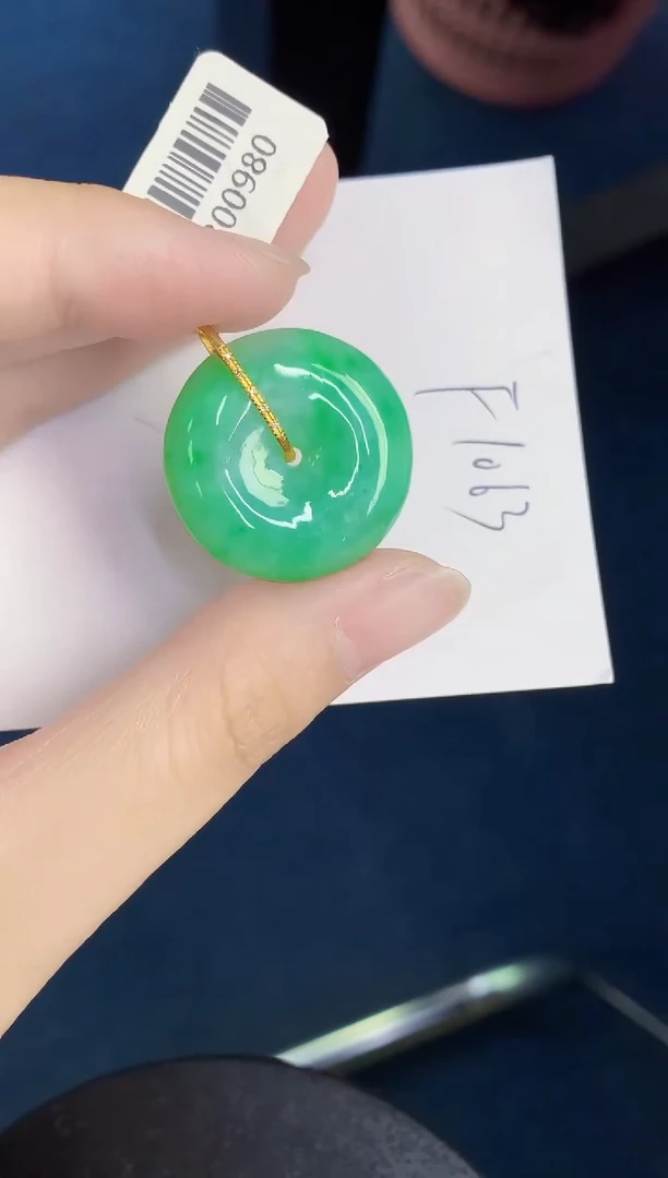 翡翠18K金镶嵌颈饰天然翡翠緬甸A貨