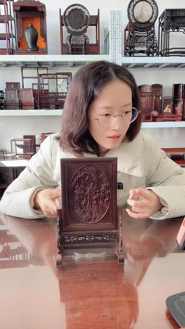 交趾黄檀（大红酸枝）用****3小插屏有瑕疵    80