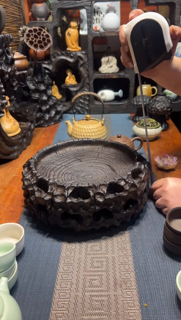 【闪购商品】香樟木木雕一物一拍