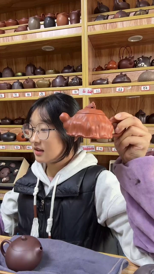 茶壶紫砂嘟嘴莲蓬250cc左右红清水