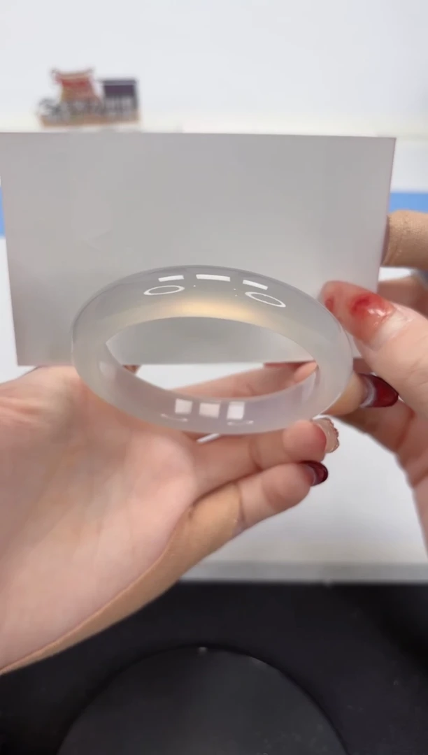 【闪购商品】石英质玉手镯未镶嵌A185-54.8