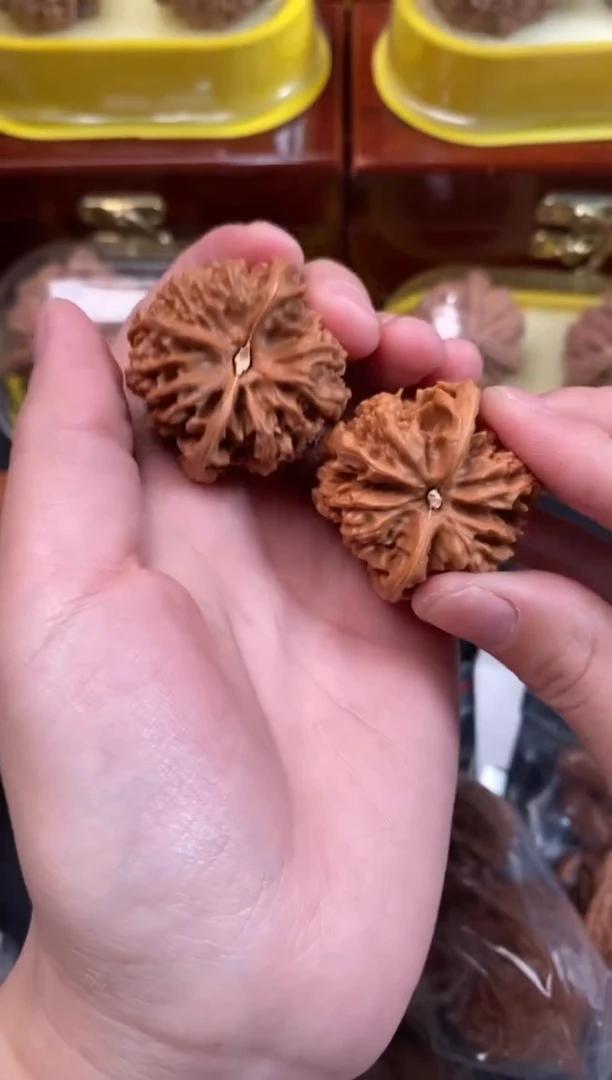 把件文玩核桃q968满天星35