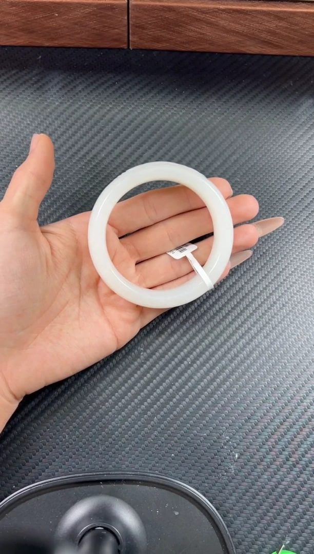 未镶嵌手镯和田玉用****5且末金山微色差58M