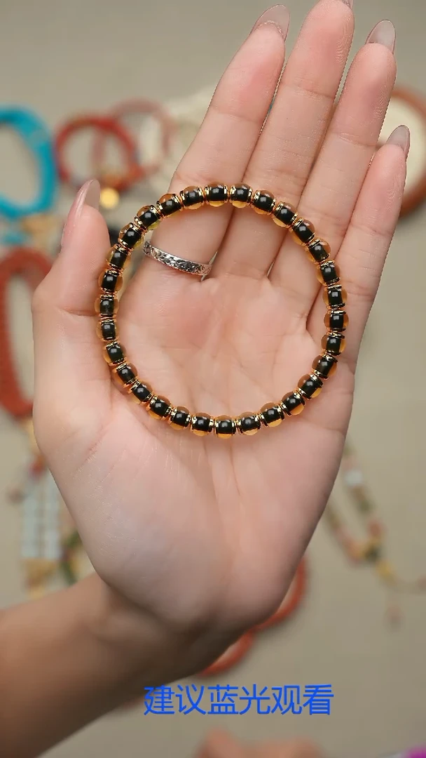 裸石蓝珀未镶嵌十****头蓝珀手串